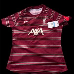 New women’s Nike Maroon Liverpool FC Striped Training Jersey with AXA Logo med